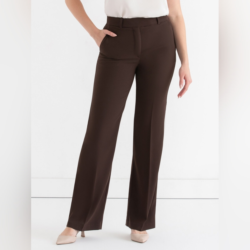 Bradley Bootcut Pant in Crepe - short Inseam